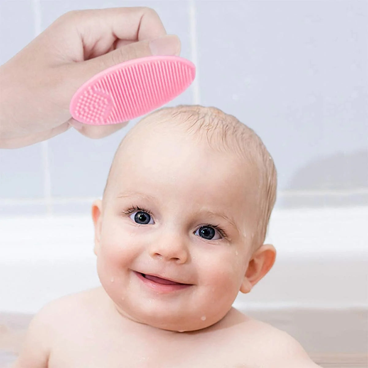 Baby Bath Brushes, Pack of 2, Cradle Cap Brushes, Baby Bath Silicone Brushes, Soft Sensory Scrubber, Bristles Handle Bear Pattern Infant Body Brush for Daily (Green&Purple)